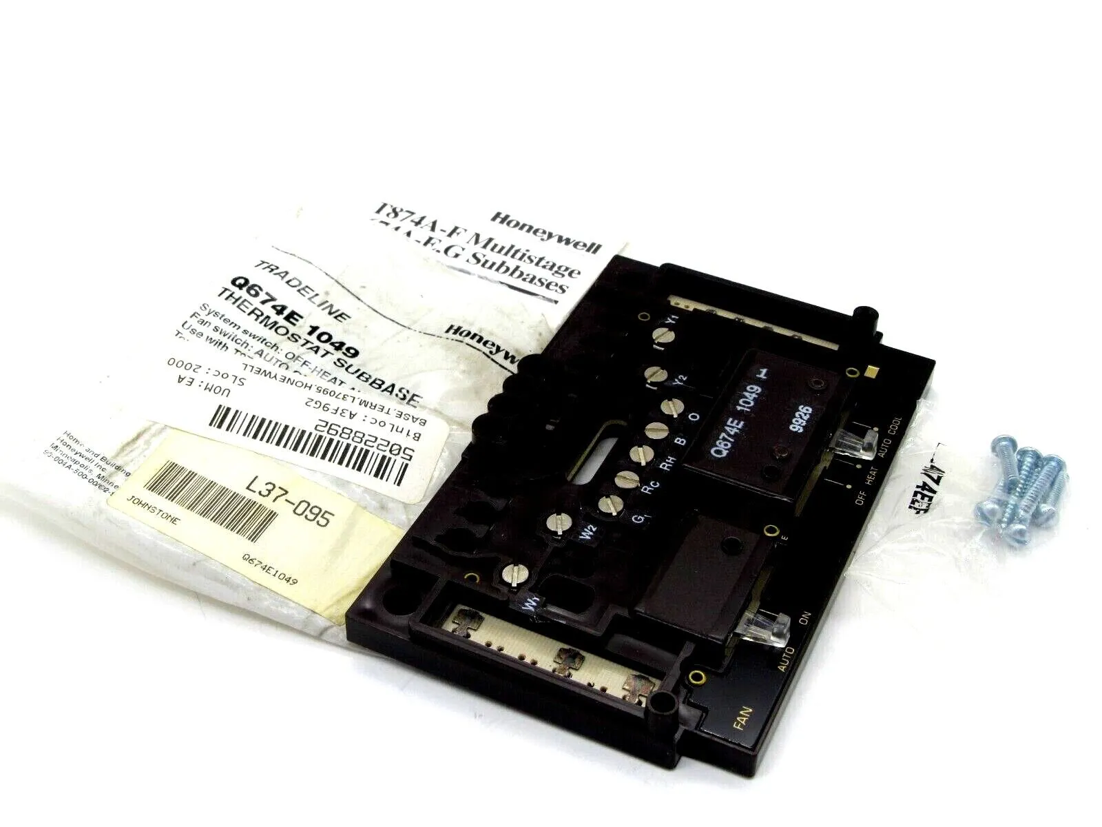 NEW HONEYWELL Q674E-1049THERMOSTAT SUBBASE Q674E1049