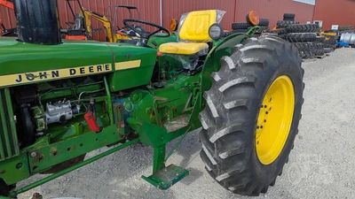 USED 1976 JOHN DEERE 2040