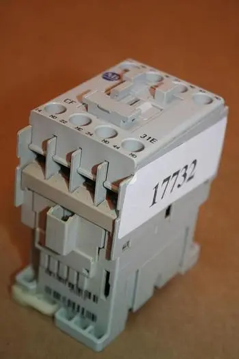 Used ALLEN BRADLEY 700-CF310 SER A Relays & Switches Michigan US | Ideal Machinery #603868