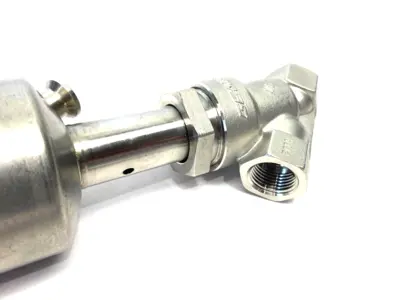 USED GEMÜ ANGLE SEAT GLOBE VALVE 2/2-WAY BODY