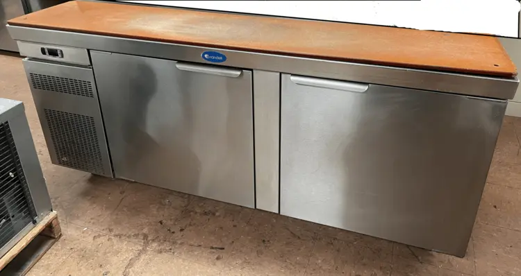 Used Randell Used Randell Self Contained Commercial Work Top Freezer 120V Worktop Freezers Illinois US | Falcon Restaurant Supply #1376350