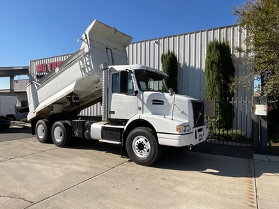 Used 2011 VOLVO VHD Dump trucks California US | Big Truck & Equipment #1412190