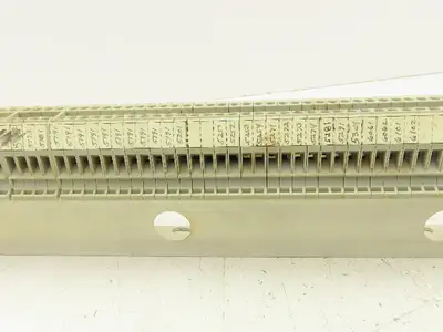 Allen Bradley 1492-W4 Terminal Block DIN Rail 4mm² 550V 30A Lot of 234