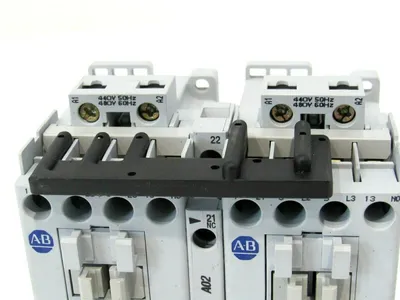 NEW ALLEN BRADLEY 104-C12B22 REVERSING CONTACTOR SER.A 104C12B22