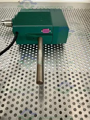 USED CHEMGLASS UNKNOWN MODEL DIGITAL OVERHEAD HOMAGINIZER  / STIRRER 2000 RPM