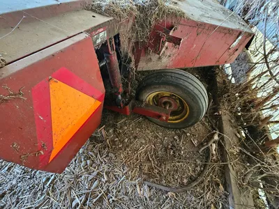 NEW HOLLAND 1465 Harvesting Equipment | Iron Listing (21)