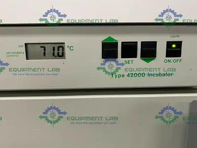 USED BARNSTEAD/THERMOLYNE I42045 TYPE 42000 GENERAL PURPOSE INCUBATOR +70°C 120V