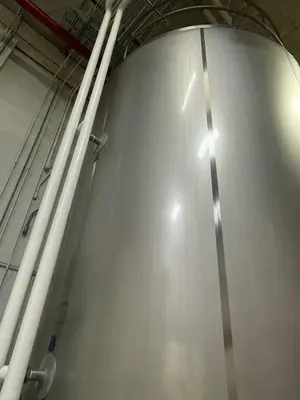 MUELLER 9000 Gallon Holding Tanks | Envoy Equipment LLC (7)
