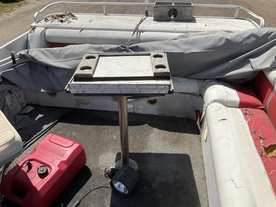USED 1979 CREST 29-22