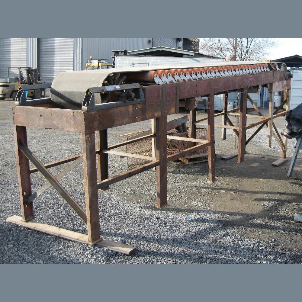 30in Wide x 18ft Long Belt Feeder