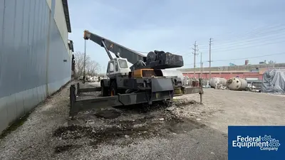 USED Bucyrus-Erie 60 Ton Bucyrus-Erie Hydraulic Rough Terrain Crane