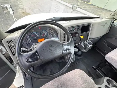 Used 2018 INTERNATIONAL DURASTAR 4300 Cab Chassis trucks Florida US | Truck and Van Outlet #1509142