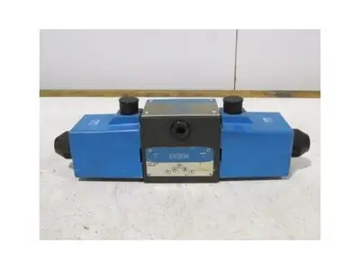 Vickers Pilot Valve 02-119461 DG454 O16C U H 60