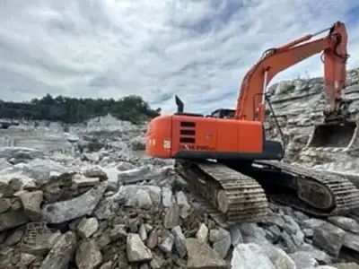 Used 2013 HITACHI ZX290 LC-5 Crawler Excavators Maine US | Big D Heavy Equipment #1557019