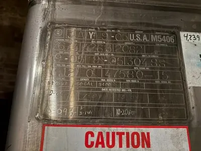 550 GALLON PRECISION IBC 304 STAINLESS STEEL CHAMICAL TANK TOTE