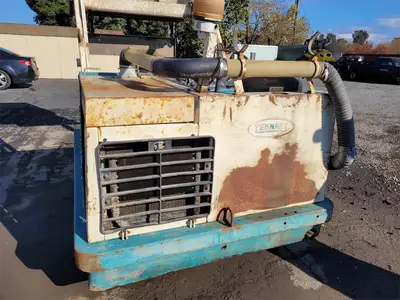 USED 1998 TENNANT 255 II