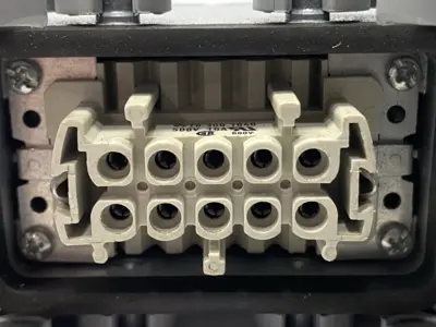 USED WIELAND BASE HOUSING CONNECTOR ENCLOSURE W/ 70.300.1040 CONNECTOR