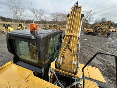 Used 2019 CATERPILLAR 320 Crawler Excavators | Abele Tractor #1342756