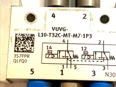 Used Festo Dual 3/2 Solenoid Valve 24VDC w/ VAVE-L1-1R8-LR Solenoid Valves Michigan US | Maverick Industrial Sales #1398145