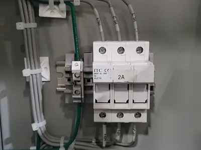 USED SQUARE D NW32H1