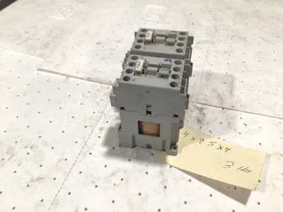 USED ALLEN-BRADLEY 100-C16D*01