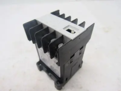 Siemens 3TK20 22-0BB4 Contactor AC-1:16A 400V 2NO+2NC 24VDC