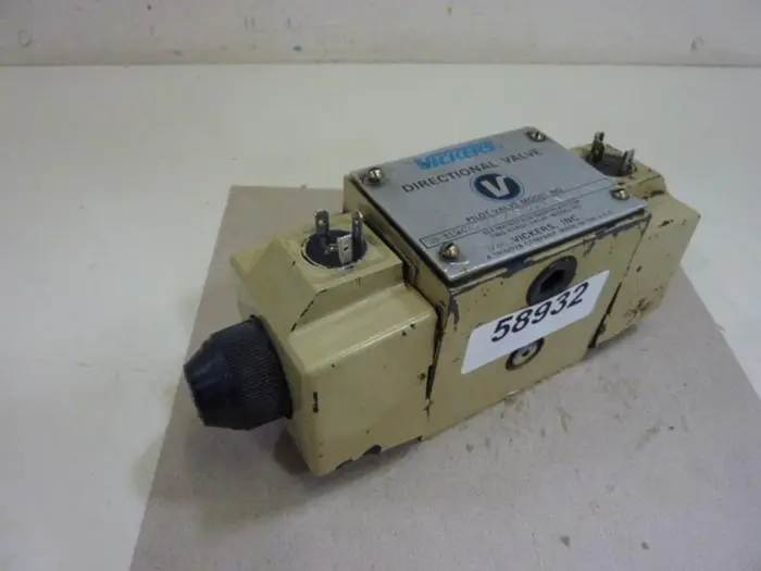 Used VICKERS C2119475DG4S4016CUB60 Valves/Fittings Michigan US | Ideal Machinery #604189