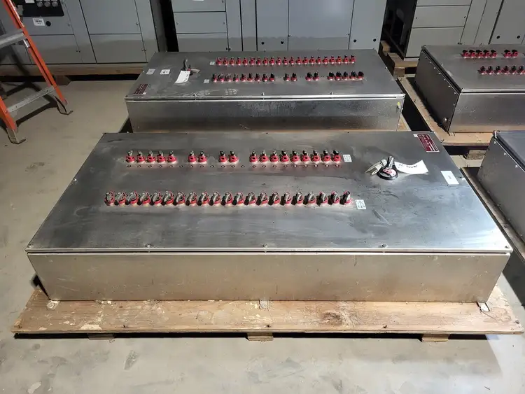 Used APPLETON RQSG132M42T510 Switchgears British Columbia CA | Lenmark #477610