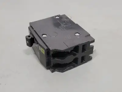 Used SCHNEIDER ELECTRIC QO215 Switchgears British Columbia CA | Lenmark #240535