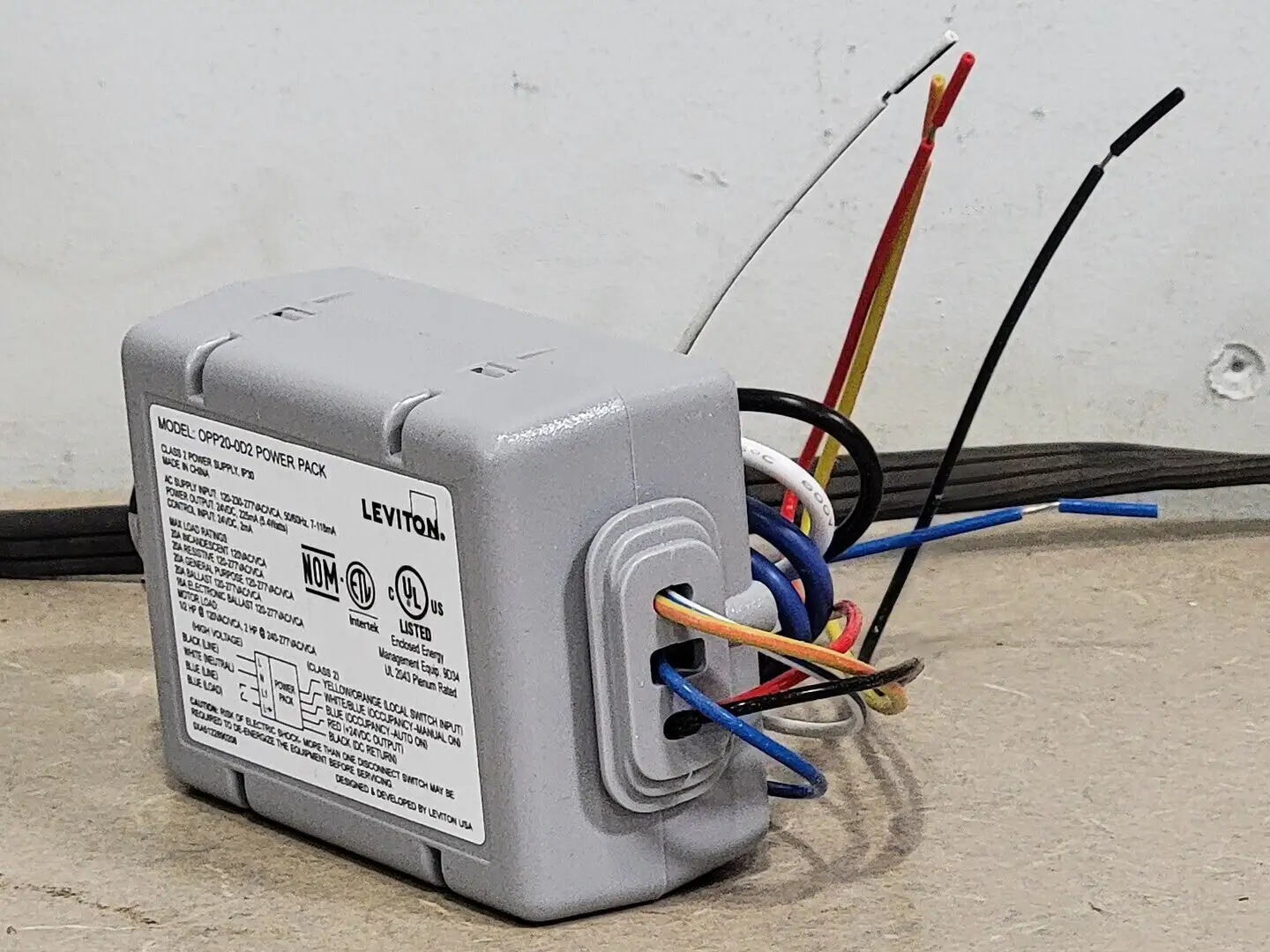 NEW LEVITON OPP20-0D2