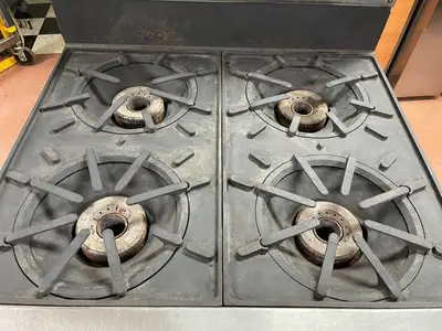 Used Vulcan Used Vulcan Natural Gas 4 Burner 36" Commercial Modular Heavy-Duty Range Stove Commercial Ranges Illinois US | Falcon Restaurant Supply #1376373