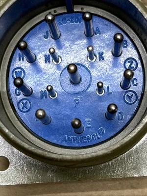 NEW Amphenol 28