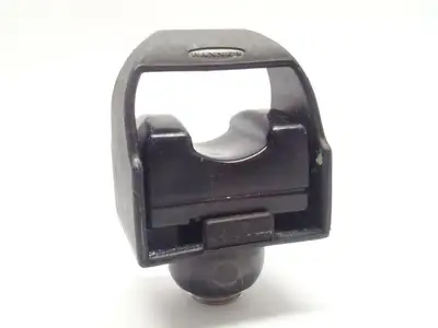 Banner Optical Momentary Touch Button Switch Sensor w/ Guard - Used