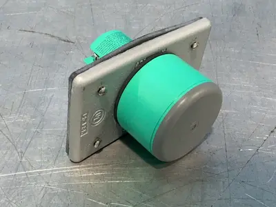 New | in-Stock PEPPERL+FUCHS PB20086 Proximity Sensors Ohio US | HGR 24 #1312208