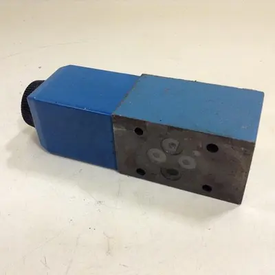 Used MOOG VDBEP06A40007GB Valves/Fittings Michigan US | Ideal Machinery #1309657
