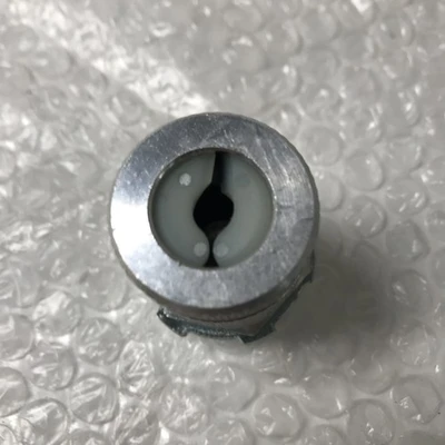 NEW Hubbell SCH1023