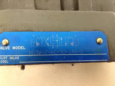 USED VICKERS DG3V76C10JA8Z