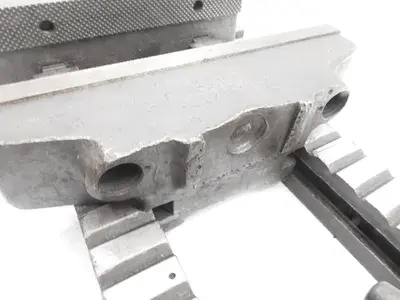 USED AZAIE PRESS VISE