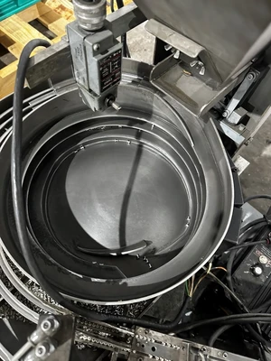 SERVICE ENGINEER 12CCW 12" VIBRATORY FEEDER