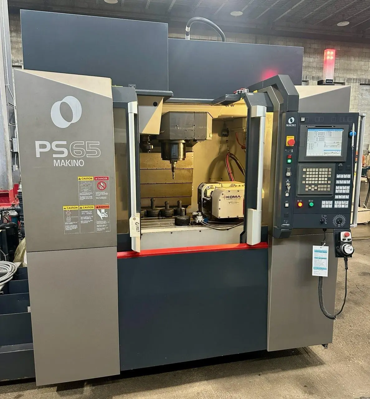 Used 2010 MAKINO PS65 Machining Centers, Vertical Q11827