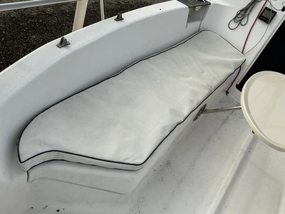 USED 1998 HUNTER TBD