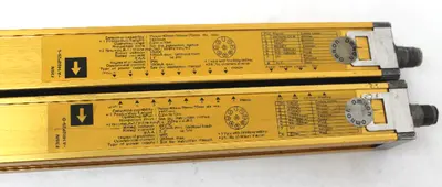 USED OMRON F3SN-A1402P25-L/D
