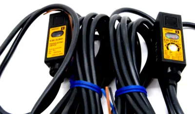 NEW OMRON E3S-2B41 PHOTOELECTRIC SWITCH E3S2B41