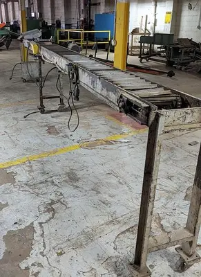 27' CONVEYORIZED GLUE-SPREADER