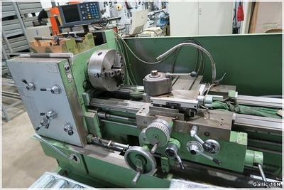 MONDIALE Centre Lathe, top condition