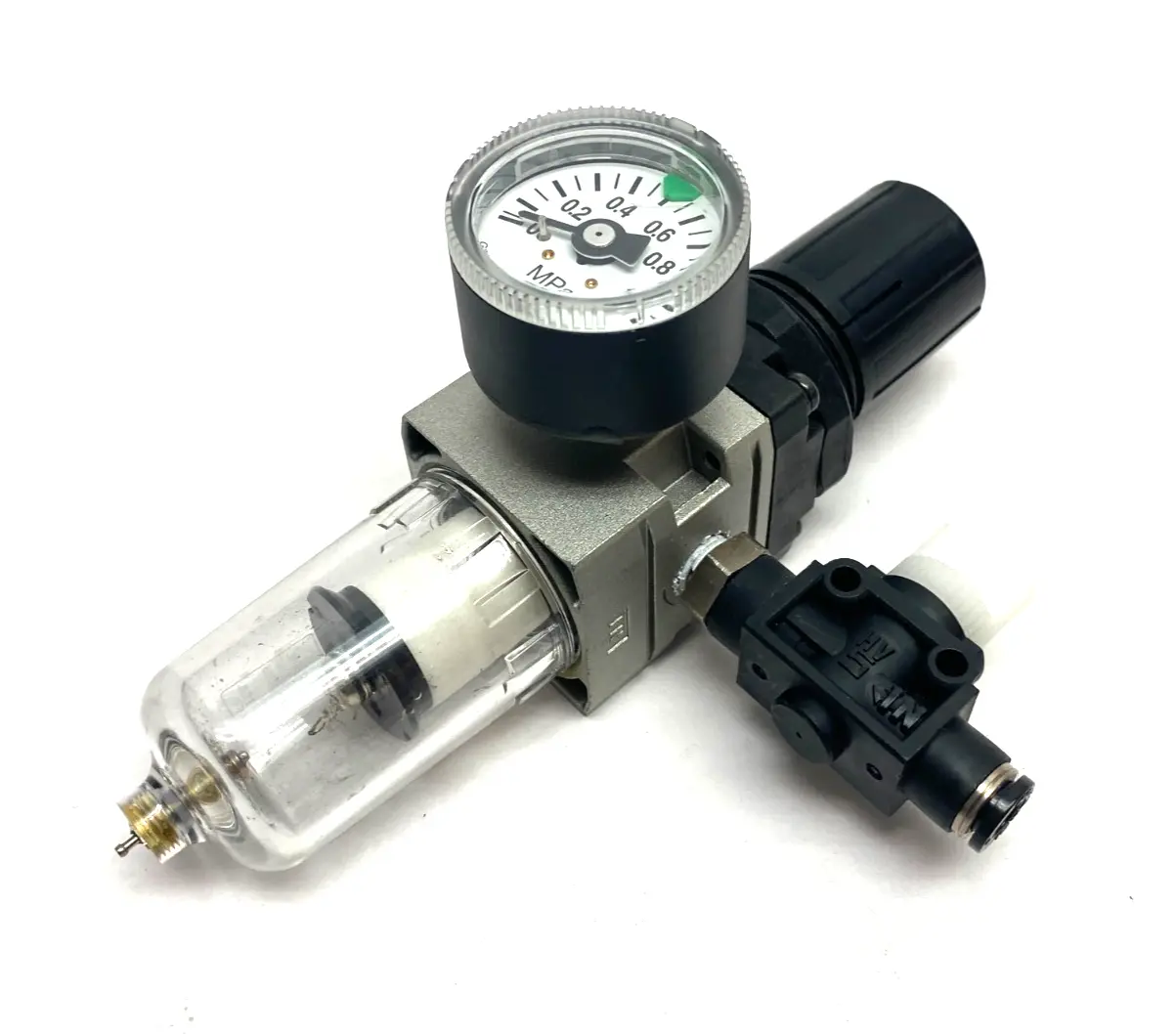 USED SMC MODULAR FILTER REGULATOR W/ GAUGE 0.05~0.85MPA SET PRESS