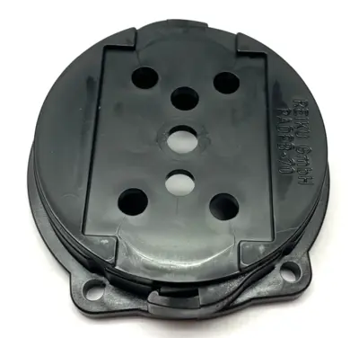 USED REIKU ROTARY FLANGE SEAL FITTING 7-HOLE 70MM BLACK POLYAMIDE