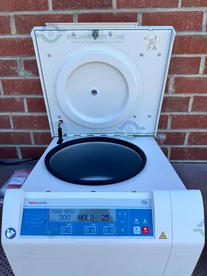 New | in-Stock THERMO FISHER SORVALL ST8R  REFRIGERATED CENTRIFUGE 4,500 RPM WITH ROTOR, MFG 25 Centrifuges California US | Equipment Lab #1250300