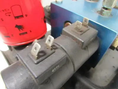 Raymond Dockstocker DSR300 Electric Walk Behind Stacker Hydraulic Tank Reservoir
