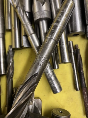 Used _UNKNOWN_ _UNKNOWN_ Chamfering & Deburring Tools Michigan US | Miedema Asset Management Group #1360927